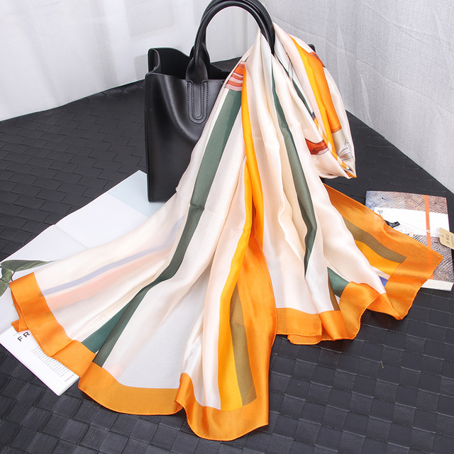 

Новый сезон национальный ветер солнцезащитный крем платок шелковый шарф Чжан Цзыи с модой дикой