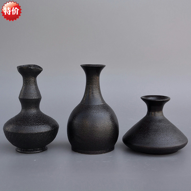 

Black Pottery Small Vase Mini Stoneware Creative Home Decoration Flower Inserted Water Culture Green Plant Decoration