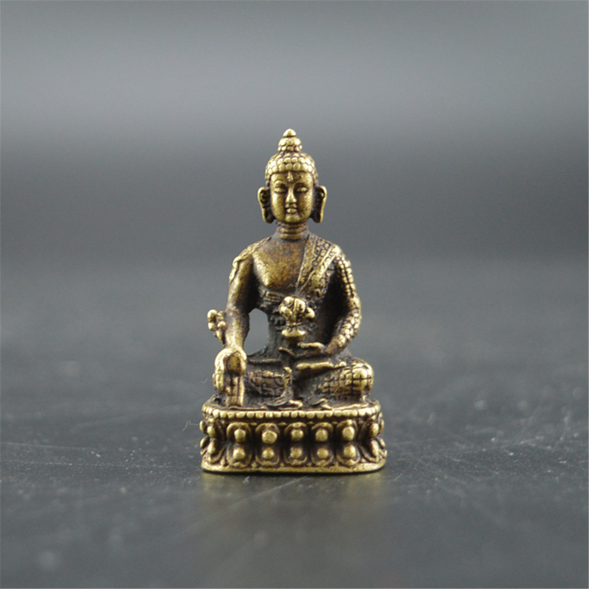 

Статуя статуи Будды с античным стилем Медь Винтаж Буддизм Бог Шакьямуни Статуэтка Будды Бусины