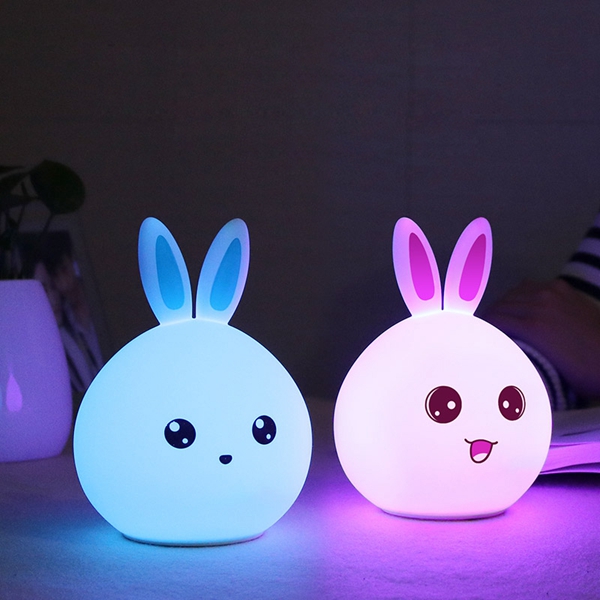 

Изменение цвета Силиконовый Ночной кролик кролика Дистанционное Управление Перезаряжаемая прикроватная тумба Лампа