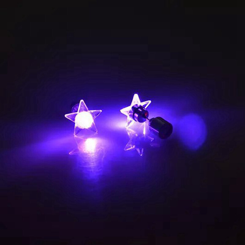 

1 пара Привлекательный LED Серьги Light Up Star Glowing Шарм Уши Стад Женское Рождественский подарок