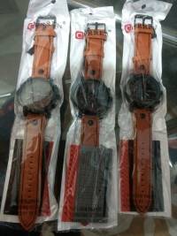 CURREN 8192 Fashion Leisure Sportsman Leather Black Alloy Analog Quartz Wrist Watch