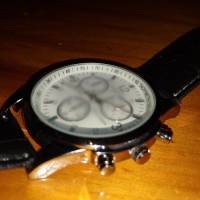 YAZOLE 271 Men Watch Fashion Style Leather Strap Quartz Wrist Watch