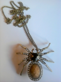 Retro Vintage Rhinestone Amber Spider Pendant Necklace