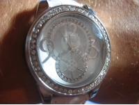 Fashion Lady White Leather Strap Clear Crystal Wrist Watch