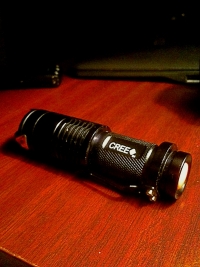 Q5 300LM Mini Zoomable LED Flashlightt Black(1*AA/1*14500), Elfeland Telescopic XPE 7w 3 Modes+Zoomable Tactical Torch