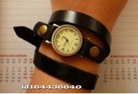Fashion Retro Leather Band Wound Casual Style Quartz Watch 4 Colors