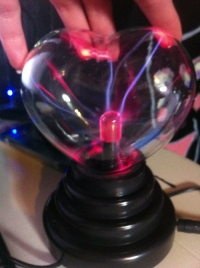 USB Heart Shape Electrostatic Magic Ion Lamp Plasma Ball Birthday Gift