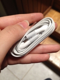 White Earphone Headphone Headset With Mic Microphone For iPhone 4