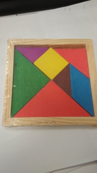 Rainbow Color Wooden Tangram 7 Piece Puzzle Brain Teaser Puzzle