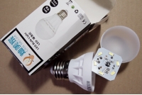 E27 LED 3W Warm White/White Energy Saving LED Bulb Light  AC220V
