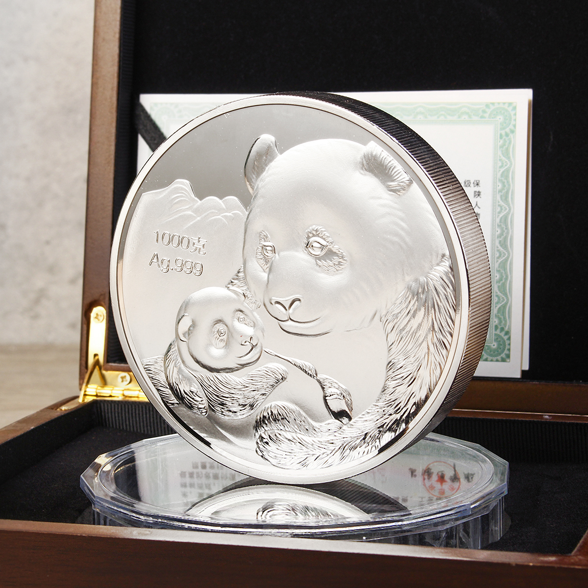 

2019 Panda Commemorative Coin Collection 1kg Desktop House Decorations
