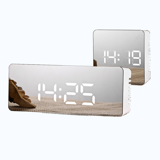 

HD Mirror Alarm Clock Multi-function Mirror Digital Alarm Clock Mute Led Mirror Clock Makeup Mirror Mirror Clock