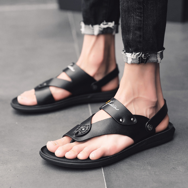 

New Thick-soled Sandals Men's Tide Slippers Men's Season Casual Word Drag Men's Beach Shoes Men's Waterproof