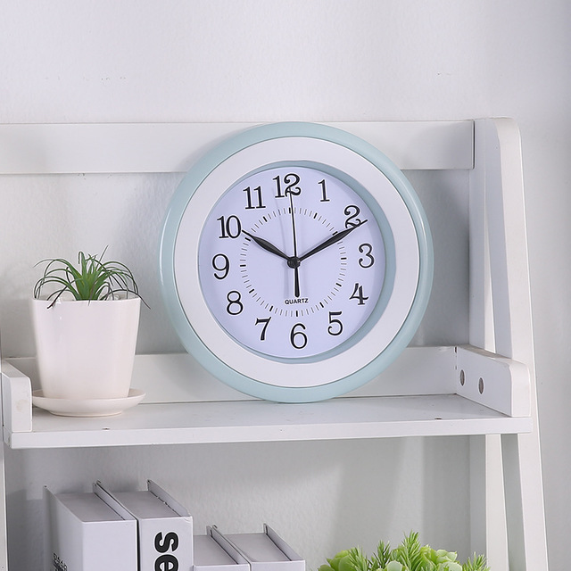 

Fashion Mute Wall Clock Living Room Clock Clock Nordic Simple Household Wall Charts Creative Quartz Clock Wall Clock