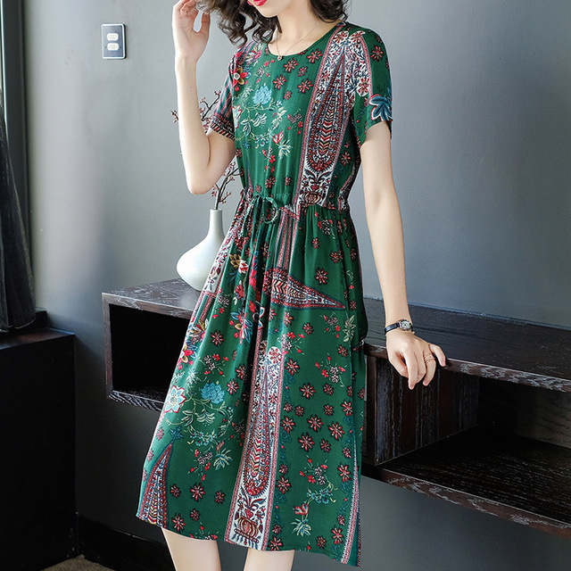 

Large Size Is Thin And Wide, Too, Covered Belly Dress, Women's Mother, Noble Temperament, Age-reducing Print Skirt
