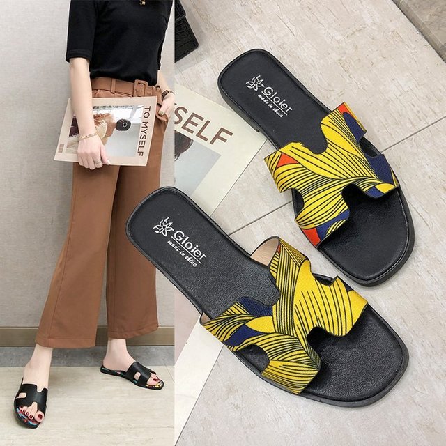 

Season New Flat-bottomed Slippers Women's Fashion Color Matching H-shaped One-word Drag Outside Wearing Open Toe Sandals