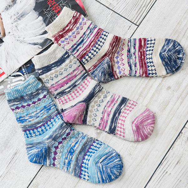 

Women Vintage Cotton Middle Tube Socks Casual Knit Socks Winter Warm Socks