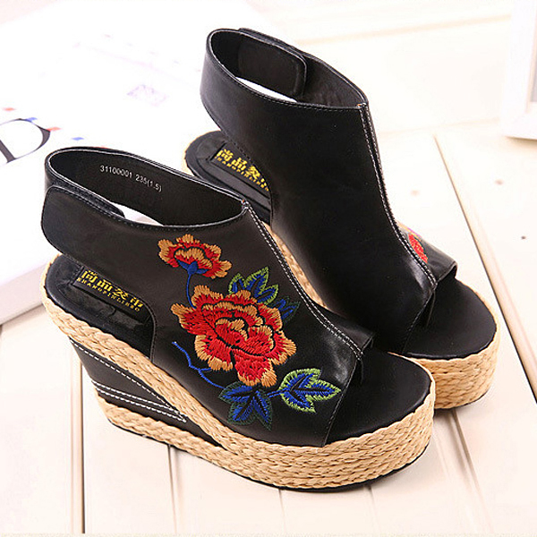 

Women Summer Flower Embroidery National Wind Hollow Out Peep Toe Platform Sandals