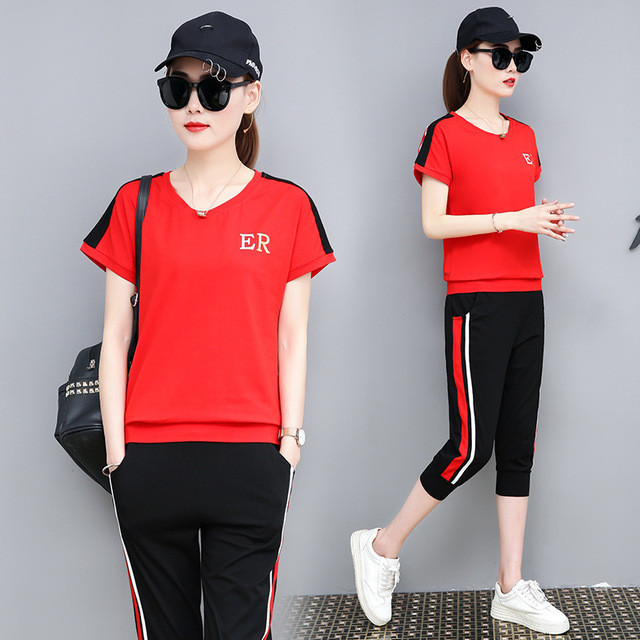 

Season New Women's Casual Sportswear Suit Fashion Wear Foreign Short-sleeved Cropped Trousers Two Sets Of Tide