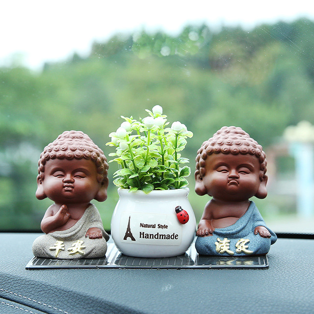 

Creative Purple Sand Shaking Head Car Ornaments Jewelry Small As To Protect The Peace Of Car Ceramic Tea Pet Statue Small Monk