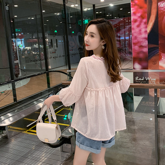 

Casual Female V-neck Seven-point Sleeve Striped Shirt Loose Lantern Sleeve Shirt Was Thin Shirt Small Shirt Han Fan