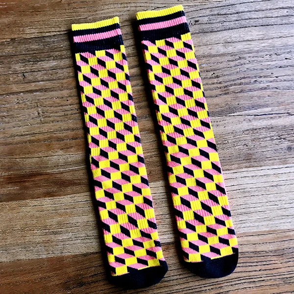 Men's Novelty Geometic Pattern Cotton Middle Tube Socks