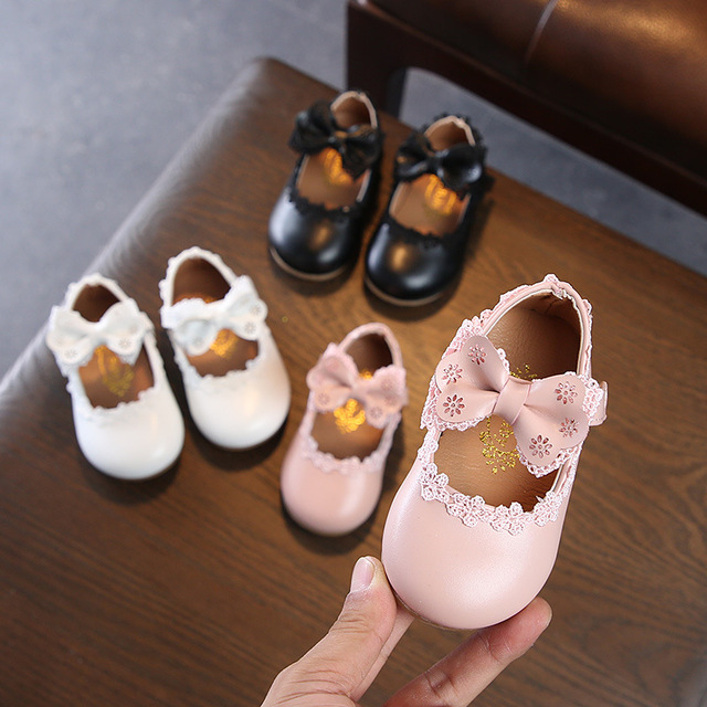 

Детская обувь 0-1-3 лет Детская обувь для малышей Нескользящая Soft Нижняя обувь для девочек Принцесса Квадратные туфли Одиночные туфли