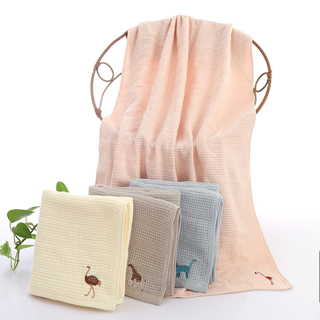 

Towel Cotton Gauze Nature Bath Towel Embroidery Fresh Soft Absorbent Bath