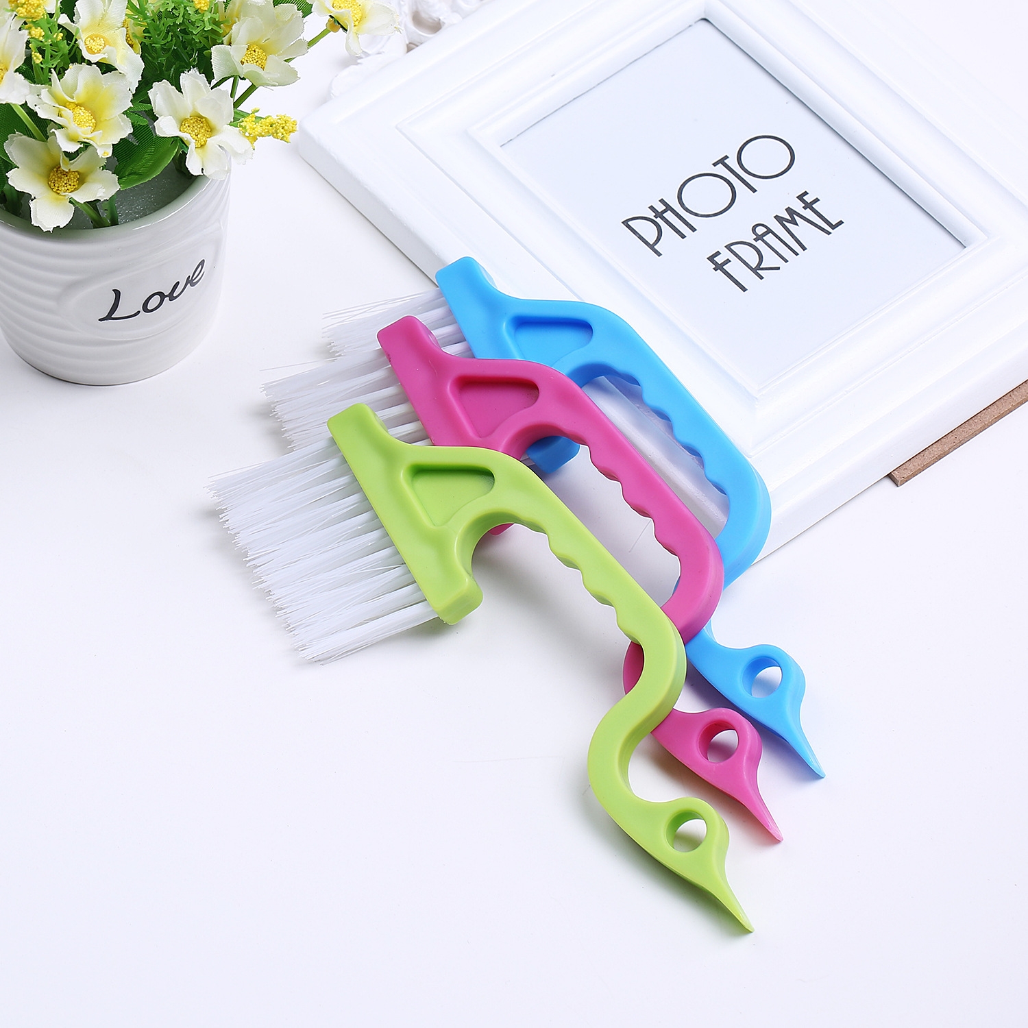 

1Pc Multifunction Hand Type Doors Windows Cleaning Brushes Kitchen Toilet