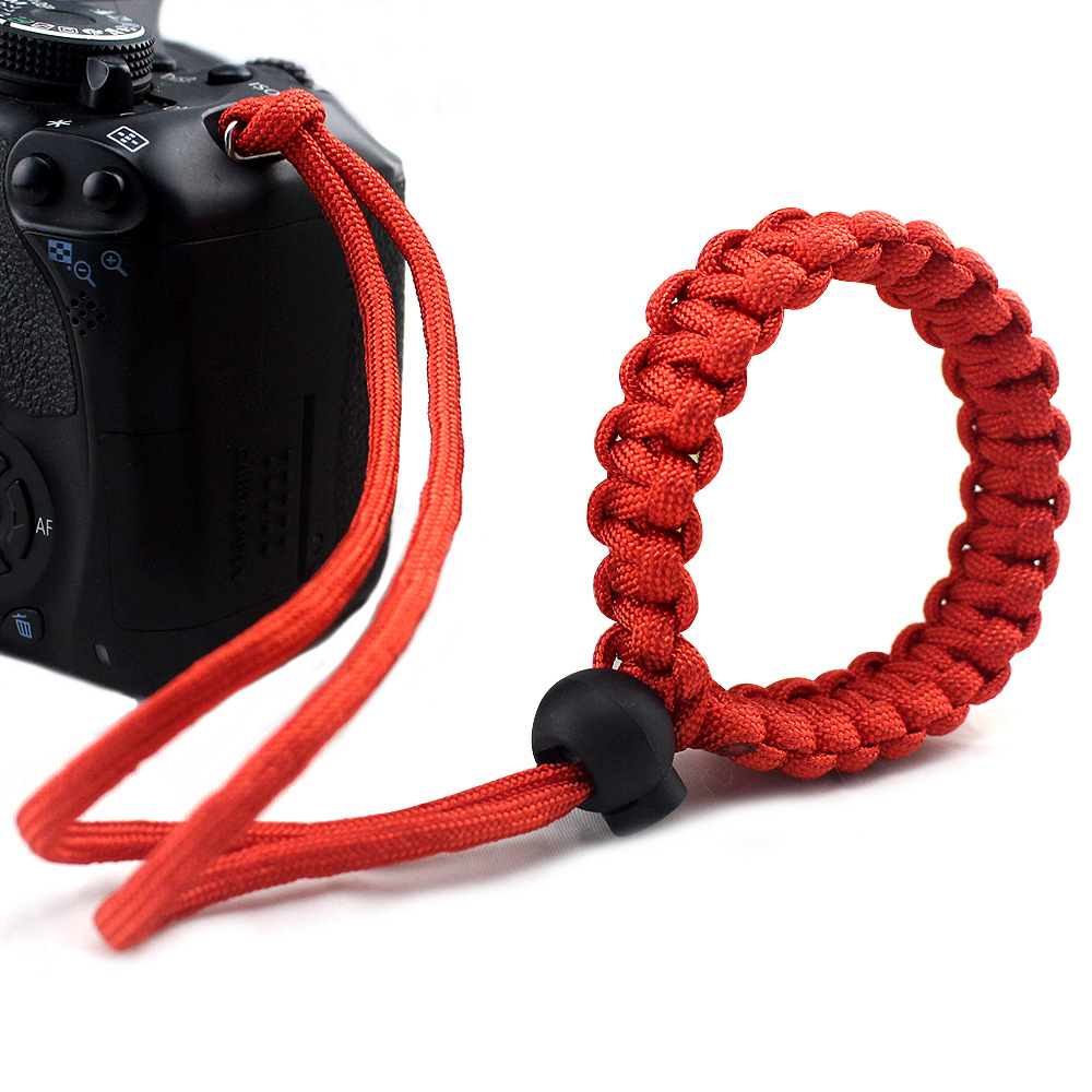 

IPRee® Outdoor EDC Survival Bracelet Camera Pendant Rope Hanging Srap Emergency Paracord Lanyard