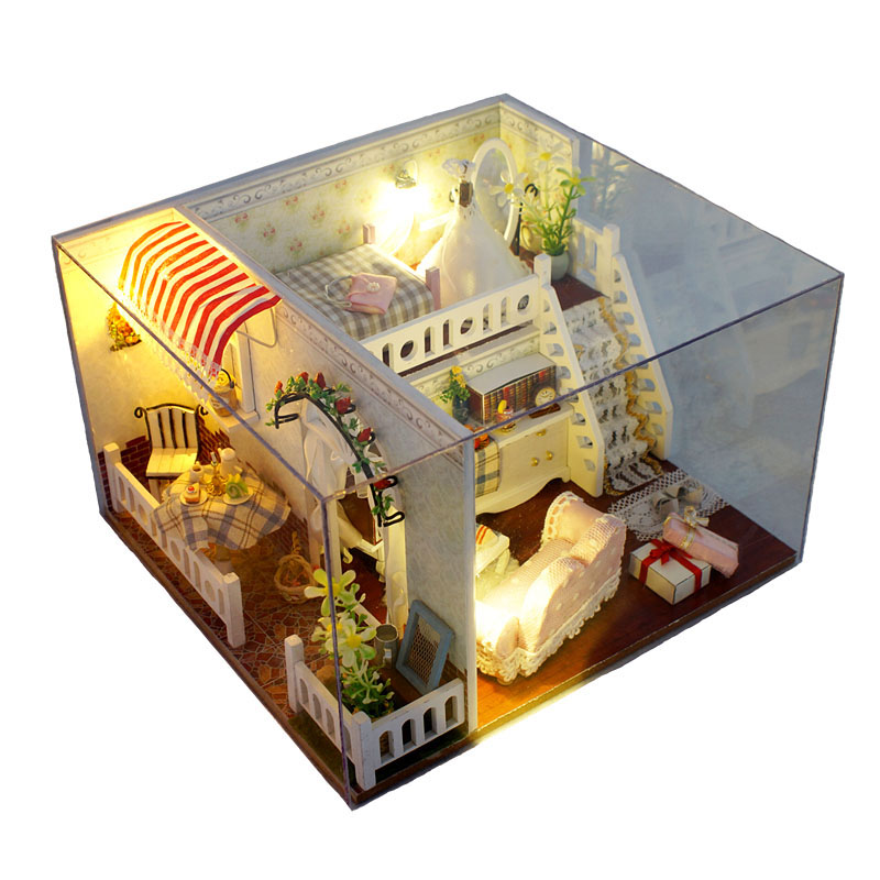 

Дом Т-Ю Мисс Маргарет DIY Кукольный домик со световой крышкой Миниатюрная коллекция подарков