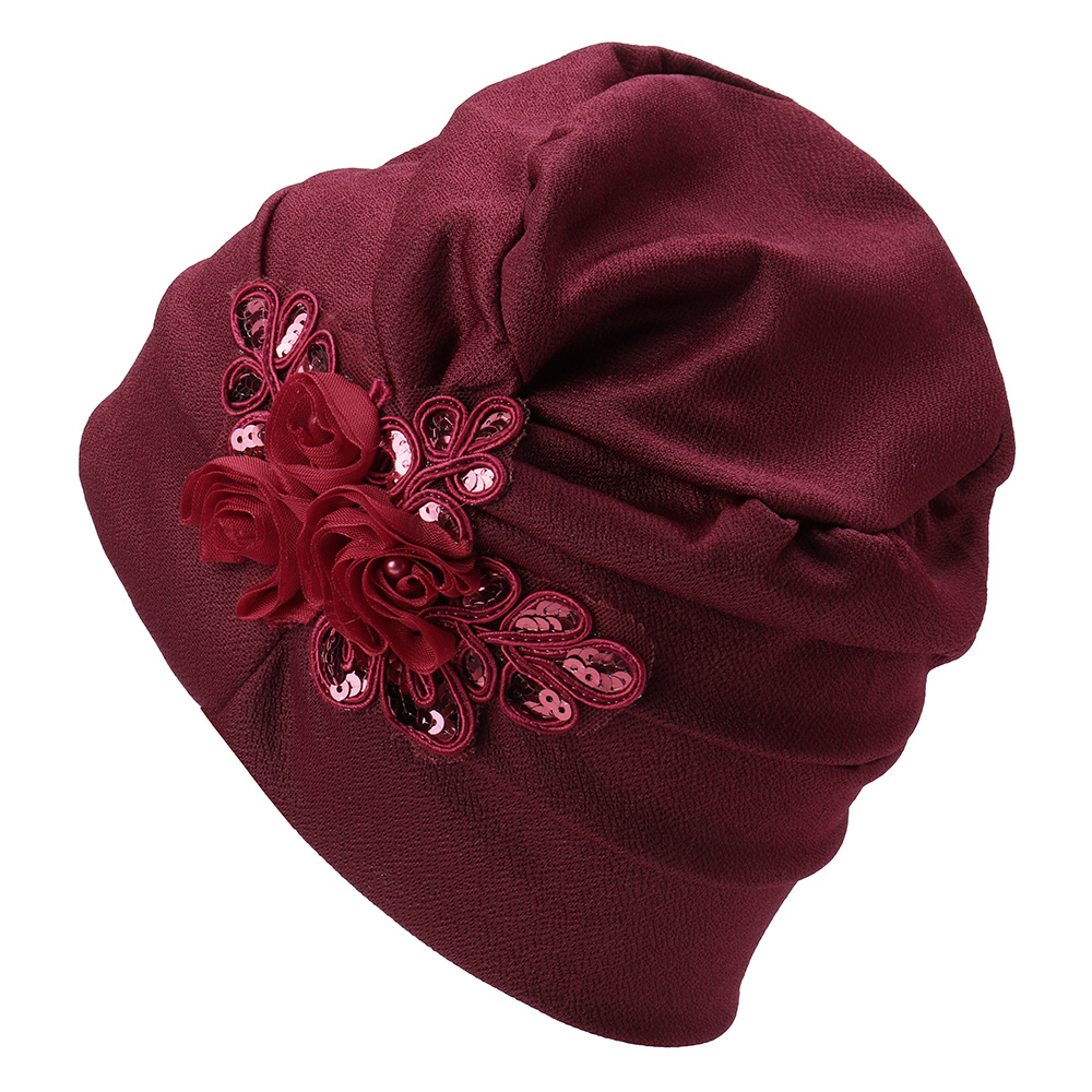 

Monochrome Side-mounted Sequined Flower Turban Hat
