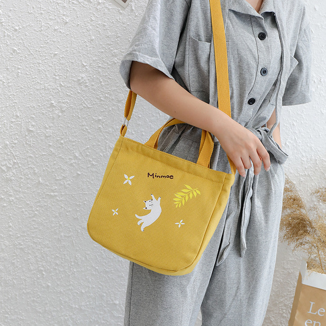 

Korea Ins Ancient Sense Girl Messenger Bag Student Cute Canvas Bag Soft Sister Bag Female Wild Small Bag