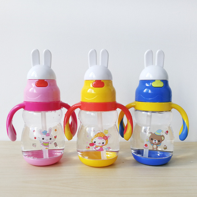 

Детский пластиковый стаканчик с ручкой из соломенной чашки Магазин для мамы и ребенка Мультипликационный рисовый чайник для кроликов Вол