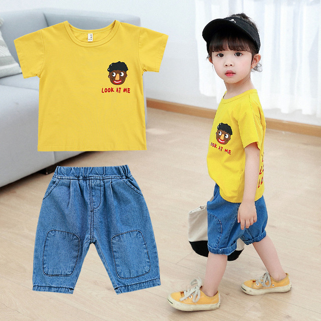 

Костюм для мальчиков из денима Сезон Тонкий Модные дети с короткими рукавами Девушки укороченные брюки из двух частей Детский костюм