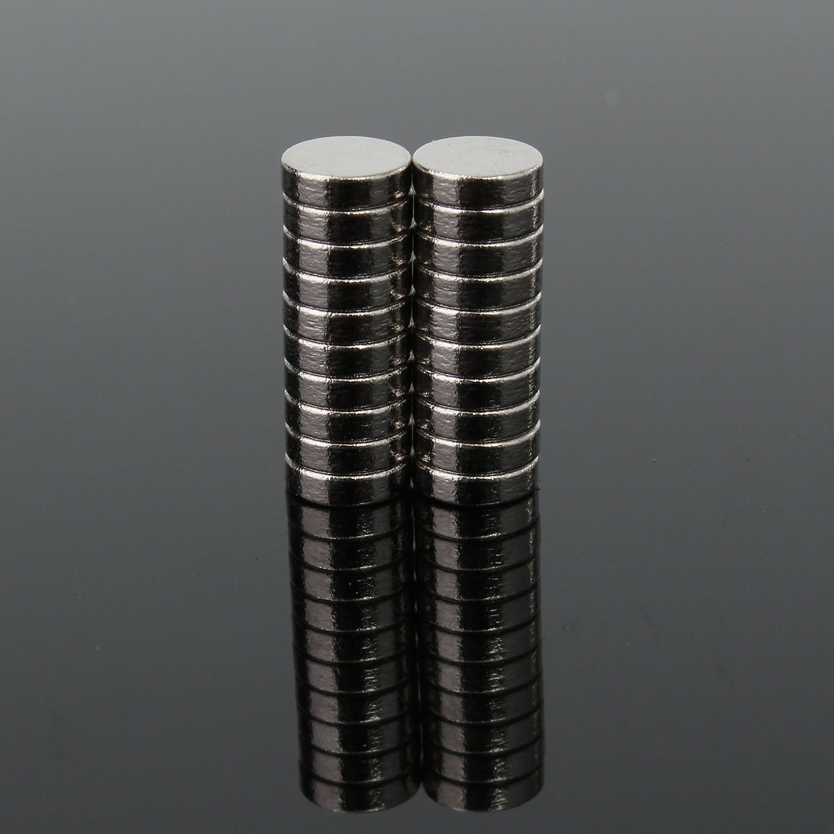 

200pcs 1.5mm Strong Neodymium N35 Fridge Magnets Disc Rare Earth 1/5"x1/16" Magnetic Toys