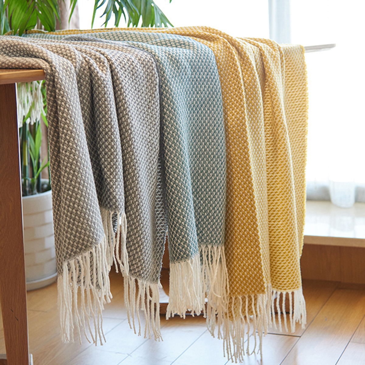 

51.1" X 78.7" Sofa Warm Throw Blanket Tassels Knitted Air Condition Blanket Anti Electrostatic Winter Warmer