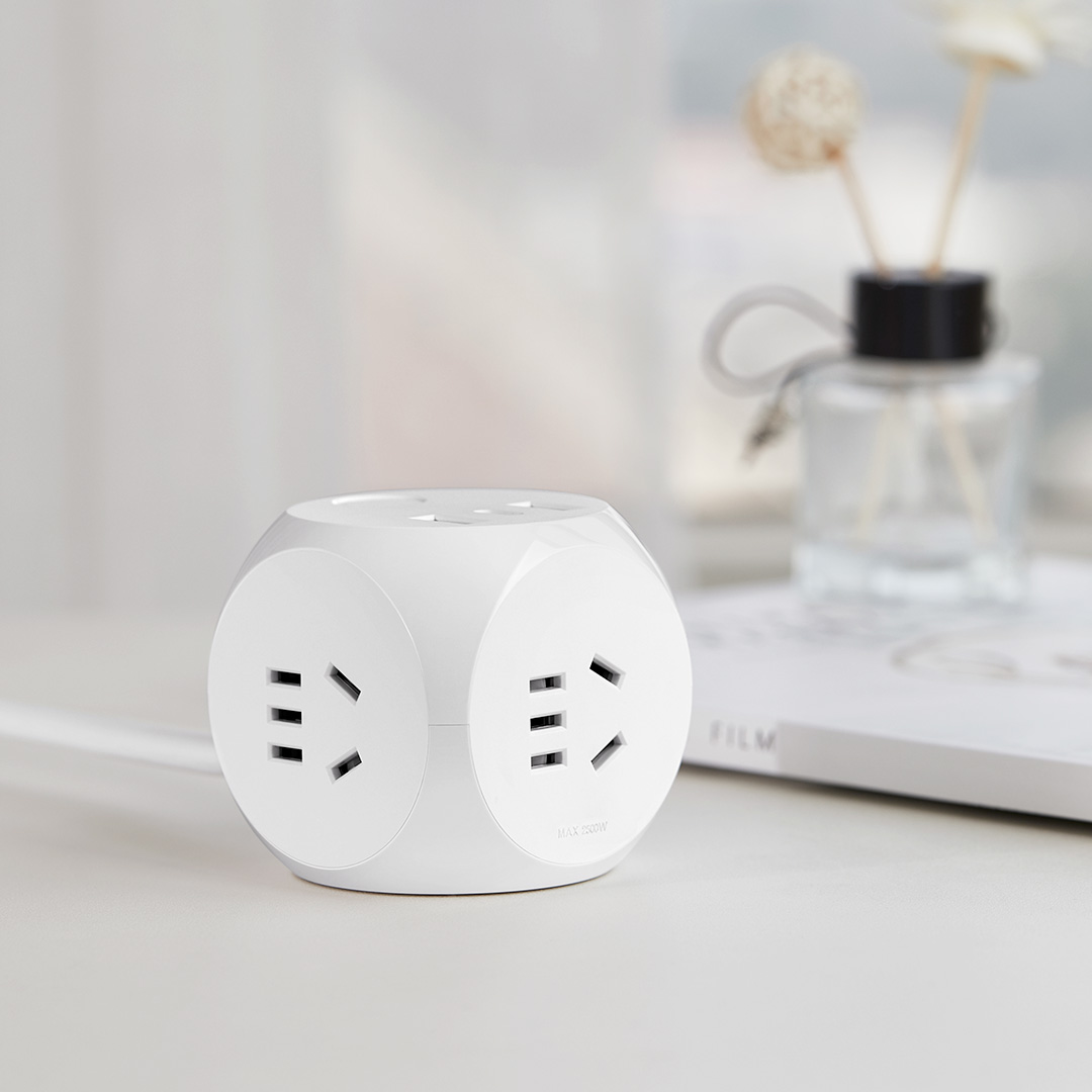 

AIGO Cube Socket Power Outlet with Power Adapter M0331C from Xiaomi Eco-system