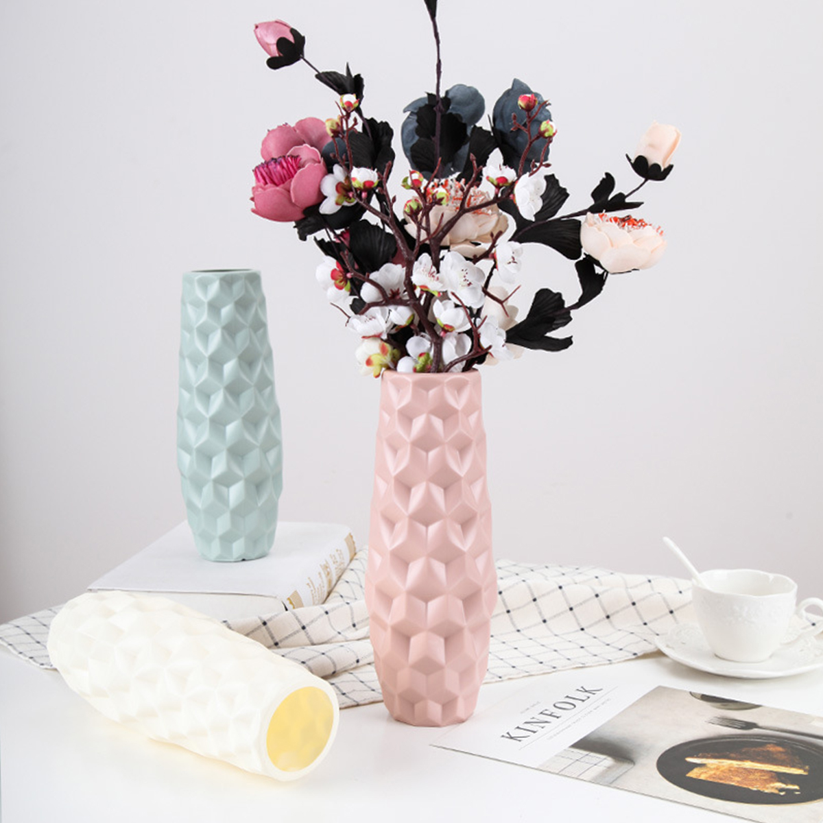 

Nordic Style Flower Vase Origami Plastic Mini Bottle Imitation Ceramic Pot Decorations