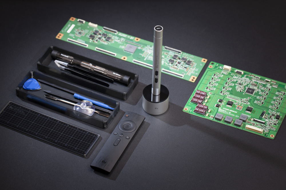 iFu MR1 Li-ion Battery Precision Screwdriver Mini Electric Cordless Magnetic Screwdriver Manual Screw Driver Bit Set