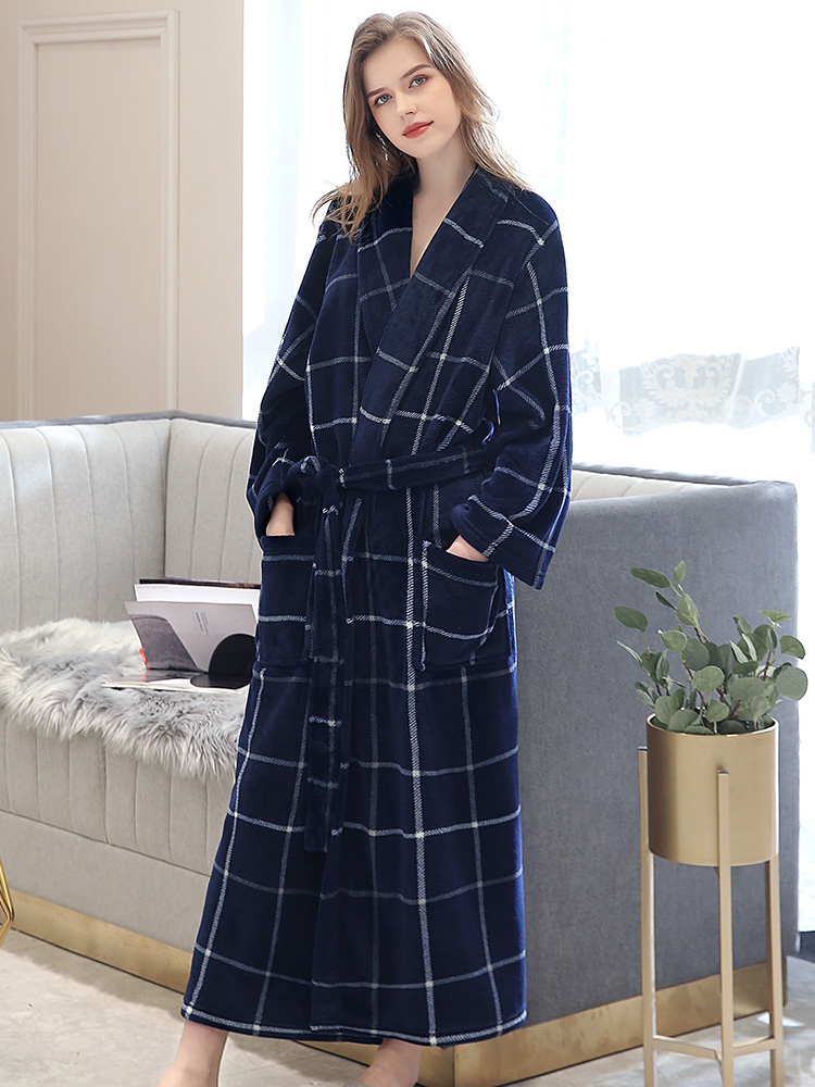 

Plus Size Flannel Long Sleeve Nightgown Robes