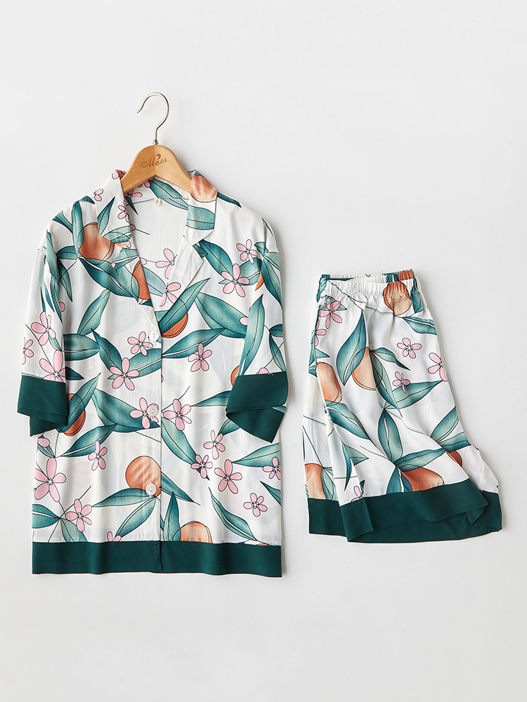 

Floral Print Lapel Short Sleeve Button-Down Satin Pajama Set