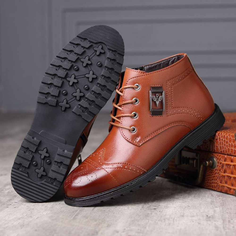 

Brogue Carved Stitching Casual Business Soft Leather Boots