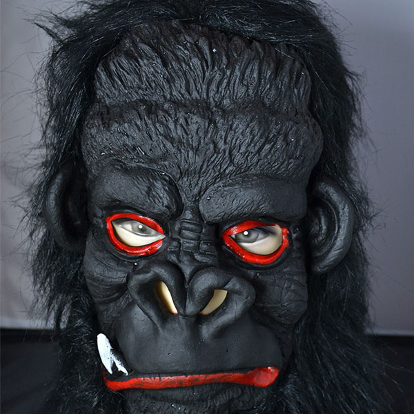 Выступление гориллы в маске. Маска гориллы реалистичная. Горилла маска для детей. Маска гориллы на голову.