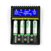 Caricabatterie intelligente universale LCD per batterie Ni-MH Ni-CD 18650 Li-ion 9V AA AAA molto