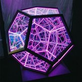 Luz nocturna LED Dodecaedro Infinito de color, una decoración artística y novedosa para regalar en Navidad. Tecnología cool para decorar tu hogar.