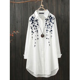 Imprimer chemises décontractées blanches à col cranté, ourlet asymétrique, à boutons à manches longues pour femmes
