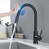 Miscelatore per lavello da cucina in acciaio inossidabile nero opaco Miscelatore Sensore Smart Touch Estrarre la gru per rubinetti del miscelatore di acqua calda