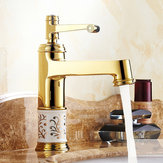 ヨーロッパのクラシックなゴールデンバスルーム洗面所の蛇口のホット&コールドウォーターミキサータップシングルハンドル銅デッキマウント